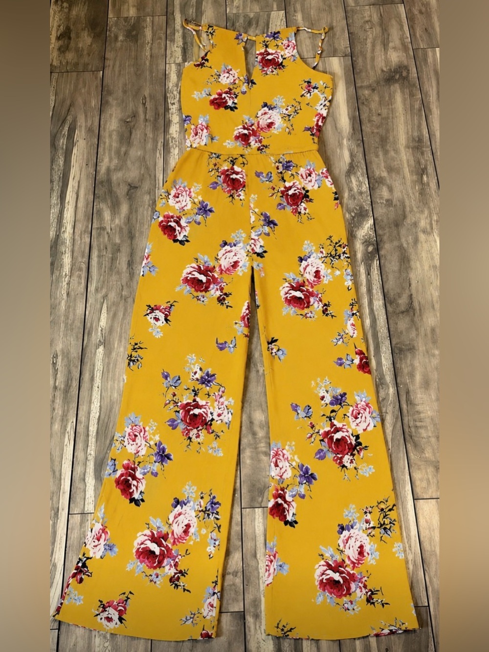 Bluenotes floral sleeveless jumpsuit in size medium